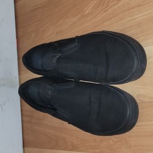 Vans slip on black